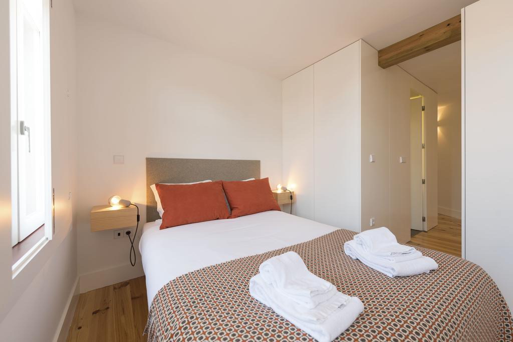 Lovelystay - Top Floor Balcony Apartment بورتو المظهر الخارجي الصورة