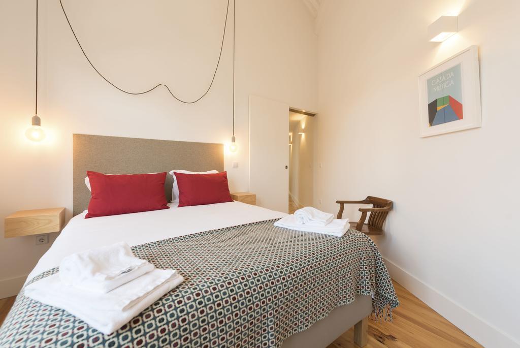 Lovelystay - Top Floor Balcony Apartment بورتو المظهر الخارجي الصورة