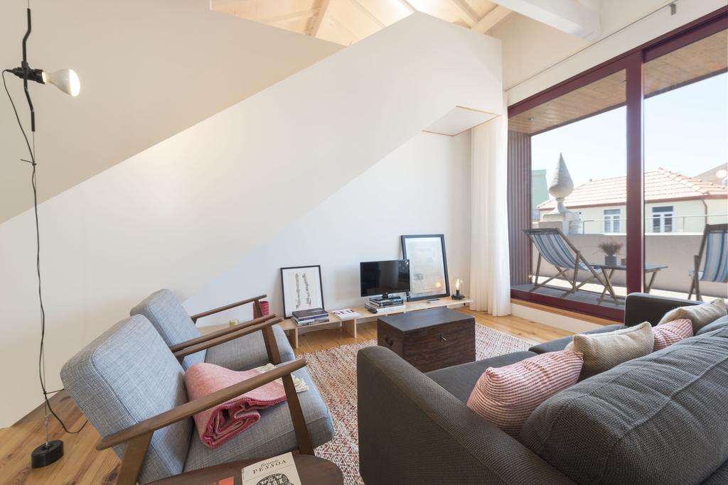 Lovelystay - Top Floor Balcony Apartment بورتو المظهر الخارجي الصورة